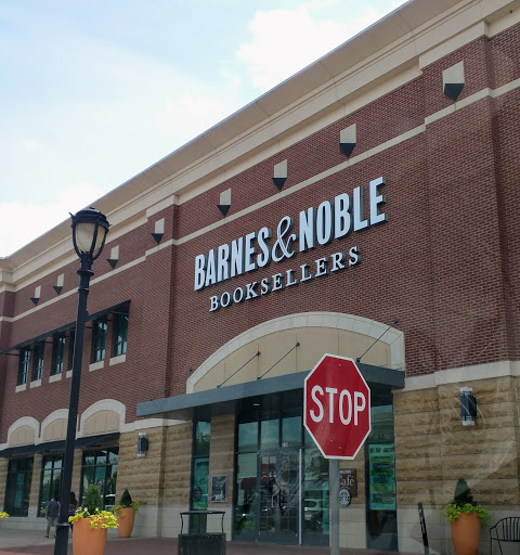 Book Store «Barnes & Noble Booksellers Hillside Village», reviews and photos, 305 Farm to Market Road 1382 #520, Cedar Hill, TX 75104, USA