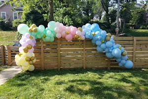 Adetemz Balloon Creations image