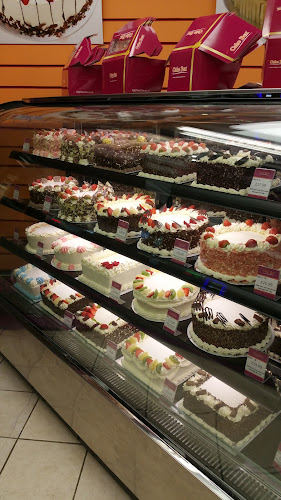 Reviews of Cake Box Evington Road in Leicester - Bakery