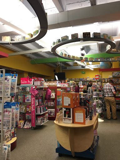 Toy Store «Zoom», reviews and photos, 300 Ward Pkwy, Kansas City, MO 64112, USA