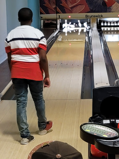 Bowling Alley «Circle Bowling Lanes», reviews and photos, 7244 Circle Ave, Forest Park, IL 60130, USA