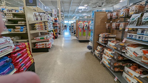 Pet Supply Store «PetSmart», reviews and photos, 6590 20th St, Vero Beach, FL 32966, USA