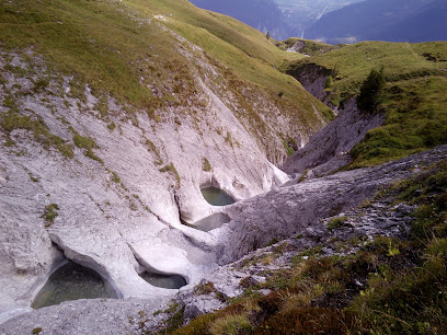 Gletschermühlen, Alp Mora