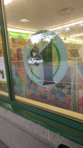 Dollar Store «Dollar Tree», reviews and photos, 406 N Main St, East Longmeadow, MA 01028, USA