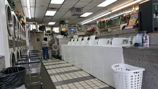 Laundromat «Sky Lake Coin Laundry», reviews and photos, 7243 Chancery Ln, Orlando, FL 32809, USA