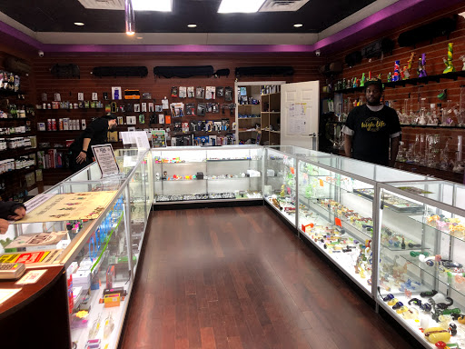 Vaporizer Store «High Life Smoke Shop», reviews and photos, 2302 Hillsborough St Suite: 106, Raleigh, NC 27607, USA