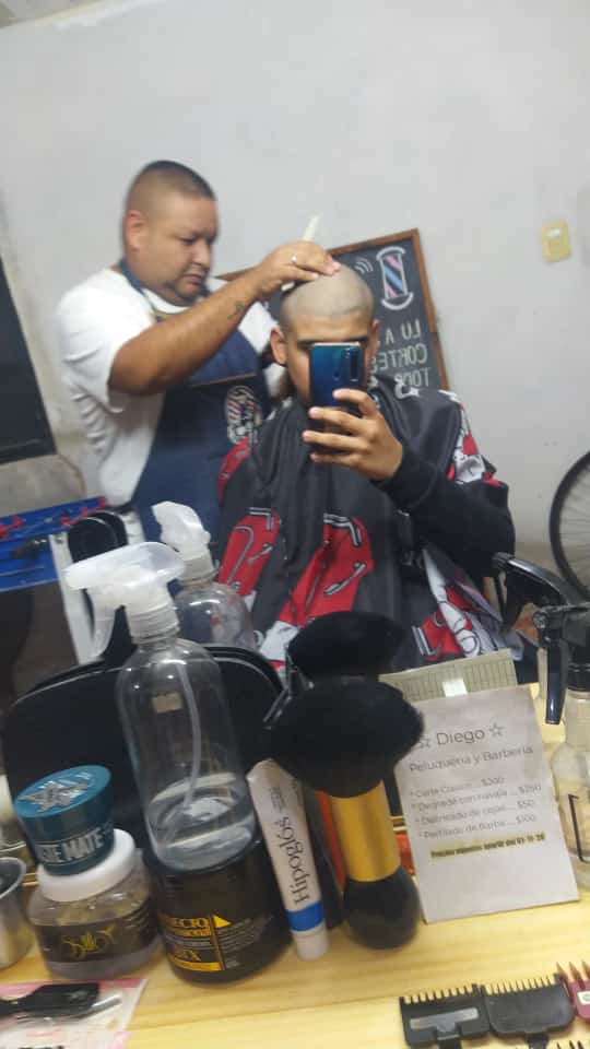 Diego Peluqueria y Barberia