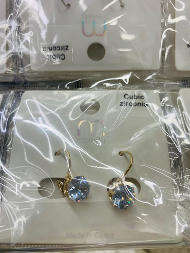 Beauty Supply Store «US Hair & Beauty Supplies», reviews and photos, 3365 Cleveland Ave, Columbus, OH 43224, USA