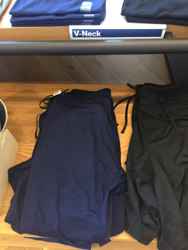Clothing Store «Gap Factory Store», reviews and photos, 741 S Broadway, Los Angeles, CA 90014, USA