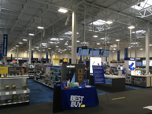 Electronics Store «Best Buy», reviews and photos, 8251 Gateway Overlook Dr, Elkridge, MD 21075, USA