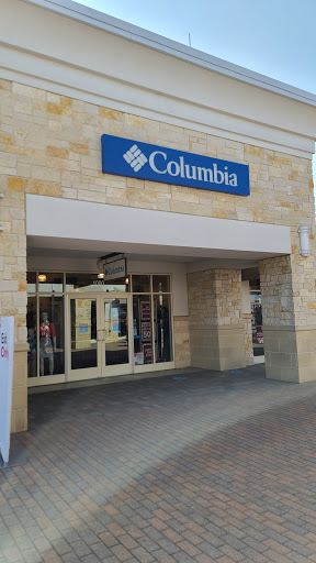 Sportswear Store «Columbia Sportswear Outlet Store», reviews and photos, 2950 I-20 Frontage Rd #1000, Grand Prairie, TX 75052, USA