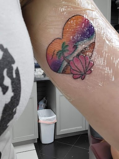 Tattoo Shop «Treasure Island Tattoo Company», reviews and photos, 10631 Gulf Blvd, Treasure Island, FL 33706, USA