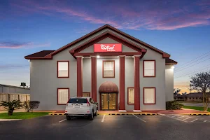 Red Roof Inn & Suites Pensacola - NAS Corry image