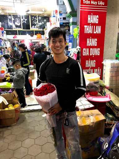 Cửa hàng Hằng Hải