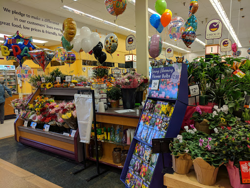 Supermarket «Giant», reviews and photos, 7919 Tuckerman Ln, Potomac, MD 20854, USA