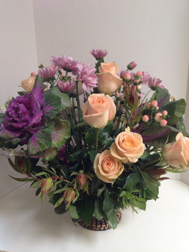 Florist «East Meets West Flowers», reviews and photos, 17 Brookfield Pl, Pleasantville, NY 10570, USA