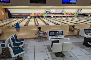 Bowlarama Lanes image