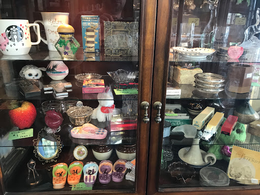 Used Furniture Store «Cobwebs Used Furniture», reviews and photos, 1008 Wappoo Rd, Charleston, SC 29407, USA