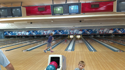 Bowling Alley «Anniston Bowling Center», reviews and photos, 321 W Blue Mountain Rd, Anniston, AL 36206, USA