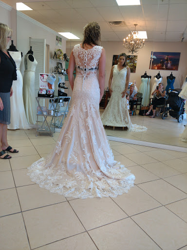Boutique «Loretta Bridal boutique», reviews and photos, 28811 S Tamiami Trail, Bonita Springs, FL 34135, USA