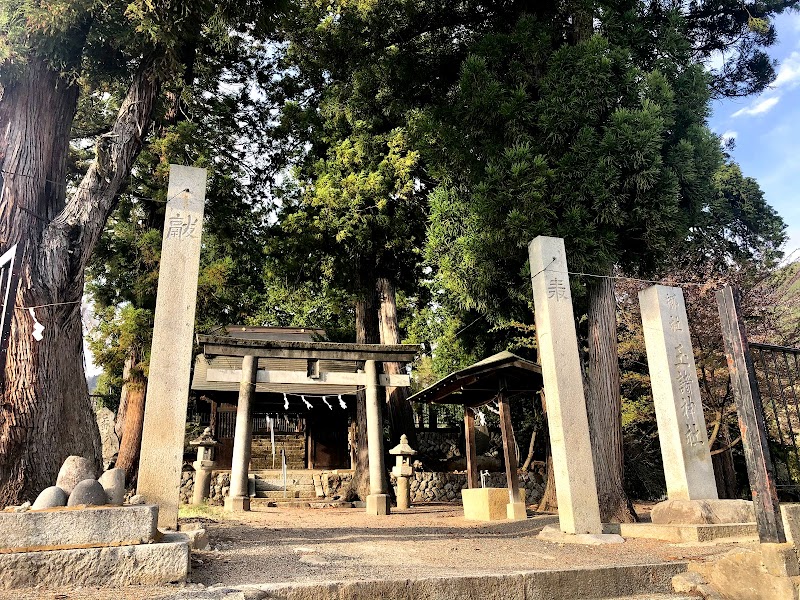 玉諸神社