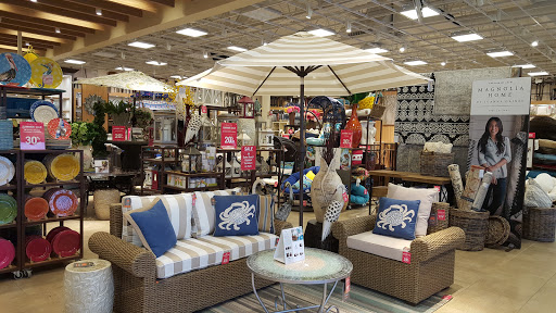 Home Goods Store «Pier 1 Imports», reviews and photos, 1951 Swanson Dr, Charlottesville, VA 22901, USA