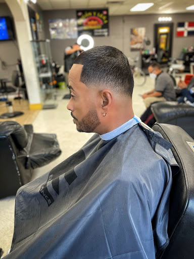 Barber Shop «Chacabana Barber Shop», reviews and photos, 5002 Eisenhauer Rd, San Antonio, TX 78218, USA