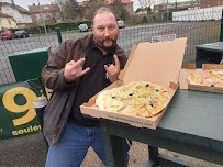 Pizza du Pizzas à emporter Le Kiosque à Pizzas Villenoy - n°7