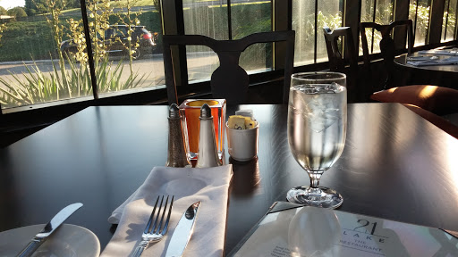 Hotel «Ethan Allen Hotel», reviews and photos, 21 Lake Ave Ext, Danbury, CT 06811, USA