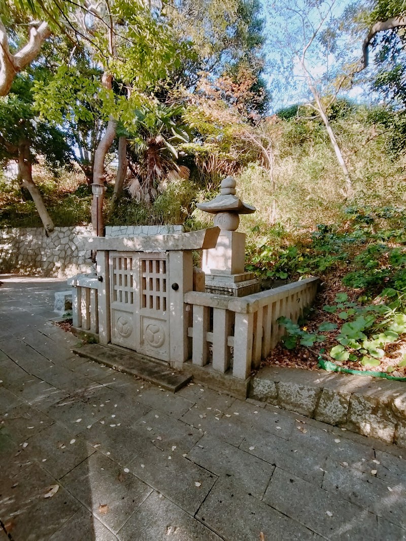 松平斉韶の墓