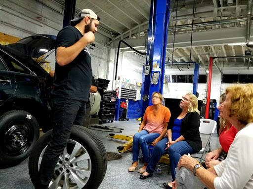 Auto Repair Shop «Norwood Auto Service», reviews and photos, 6055 N Northwest Hwy, Chicago, IL 60631, USA