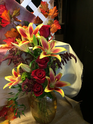 Florist «Four Seasons Flowers & Gifts», reviews and photos, 6630 W Cactus Rd b104, Glendale, AZ 85304, USA