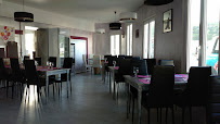 Atmosphère du Restaurant Café Resto du Port à Saint-Brieuc - n°1