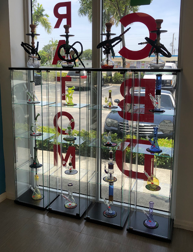 Tobacco Shop «J&J Smoke Shop», reviews and photos, 4520 Hallandale Beach Blvd, Pembroke Park, FL 33023, USA