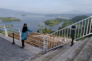 Panorama Bukit Panenjoan Jatigede image