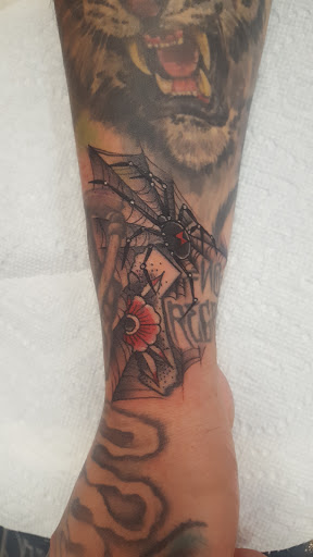 Tattoo Shop «Federal Tattoo», reviews and photos, 299 E Washington Ave, Sunnyvale, CA 94086, USA