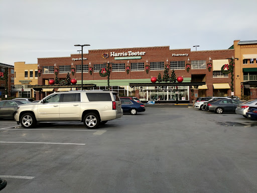 Grocery Store «Harris Teeter», reviews and photos, 12960 Highland Crossing Dr, Herndon, VA 20171, USA