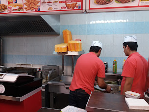 Photo n°29 de MEAL CENTER Restaurant Kebab à Senlis ()