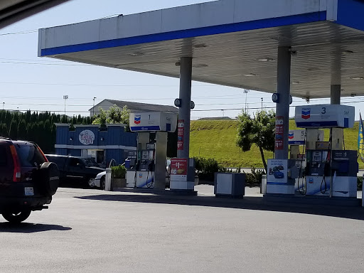 Gas Station «Chevron», reviews and photos, 17025 W Main St, Monroe, WA 98272, USA