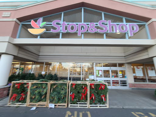 Grocery Store «Stop & Shop», reviews and photos, 400 Demarest Ave, Closter, NJ 07624, USA