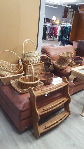 Thrift Store «American Cancer Society Discovery Shop», reviews and photos, 3609 Midway Dr # C, San Diego, CA 92110, USA