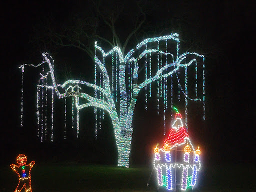 Christmas Store «Lights in the Parkway», reviews and photos, 1700 Martin Luther King Jr Dr, Allentown, PA 18104, USA