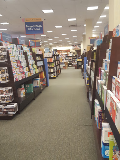 Book Store «Barnes & Noble», reviews and photos, 4000 Jericho Turnpike, East Northport, NY 11731, USA