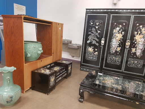 Thrift Store «Power & Baseline Goodwill Retail Store & Donation Center», reviews and photos, 2070 S Power Rd, Gilbert, AZ 85206, USA