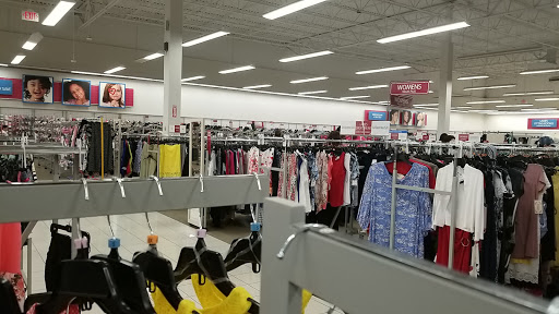 Clothing Store «Burlington Coat Factory», reviews and photos, 16590 N Fwy Service Rd, Conroe, TX 77384, USA