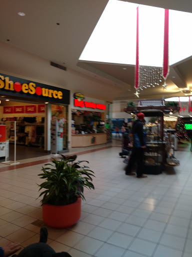 Shopping Mall «Heritage Mall», reviews and photos, 1895 14th Ave SE, Albany, OR 97322, USA