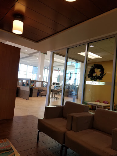 Toyota Dealer «Kenny Ross Toyota», reviews and photos, 8900 University Blvd, Moon, PA 15108, USA