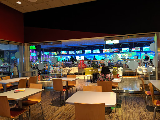 Restaurant «Main Event Entertainment», reviews and photos, 12500 Sycamore Station Pl, Louisville, KY 40299, USA