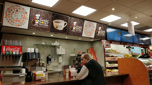 Donut Shop «Dandee Donut Factory», reviews and photos, 1900 E Atlantic Blvd, Pompano Beach, FL 33060, USA