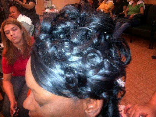 Beauty Salon «Nicole Dominican Beauty Salon», reviews and photos, 5009 N Broad St, Philadelphia, PA 19141, USA